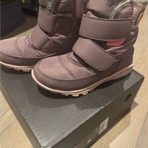Children’s Sorel Whitney Stray boot - size 12